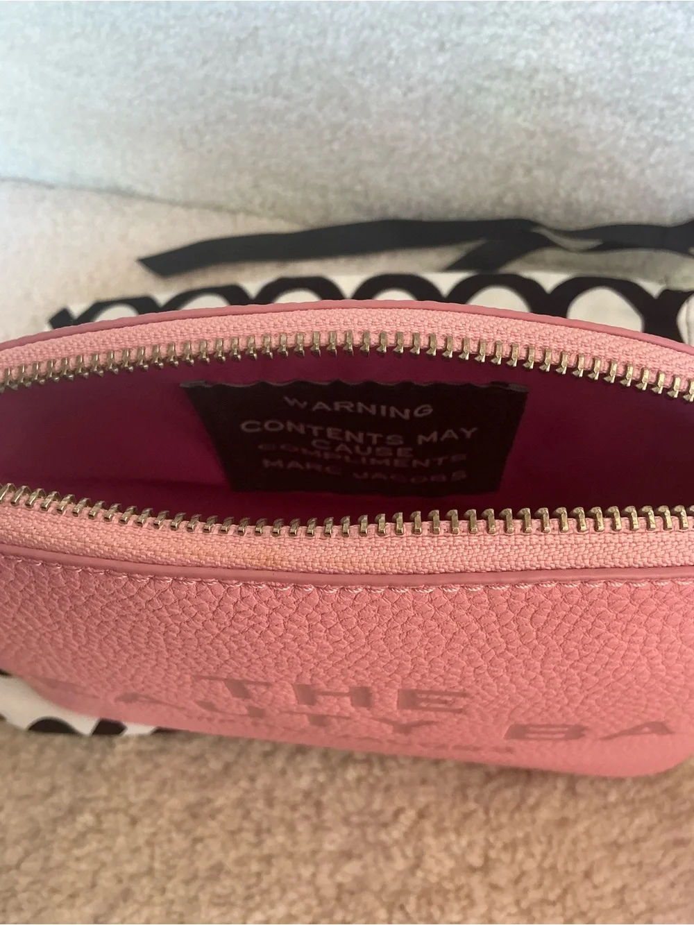 NEW WITH TAGS MARC JACOBS THE BEAUTY COSMETIC BAG CASE IN RIBBON PINK